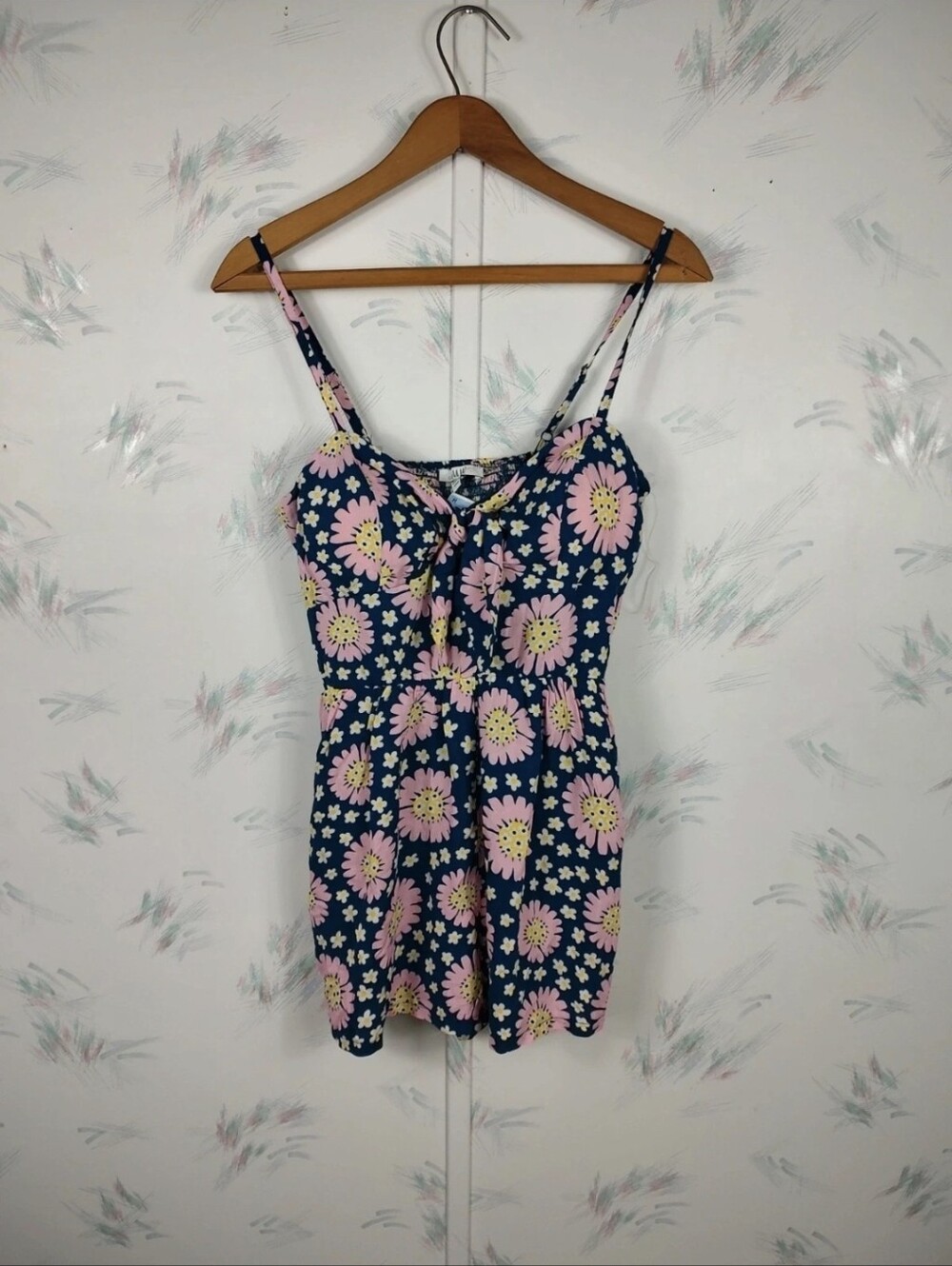 A.U.W. As U Wish Floral Print Romper Sleeveless NWT Small